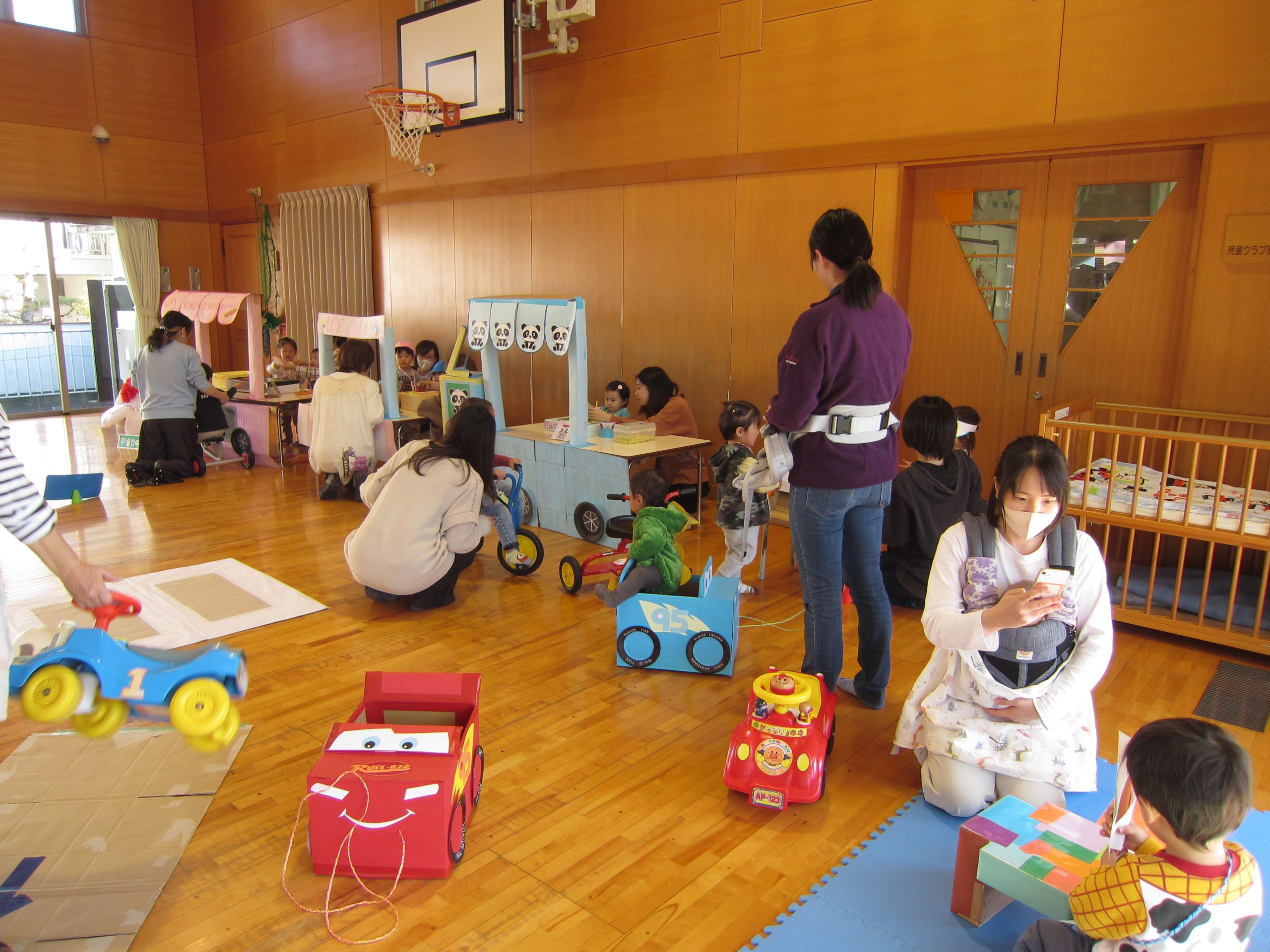 地域子育て支援拠点事業イメージ2